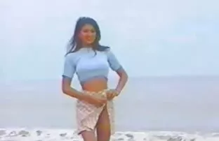 XXX Anna, մերսում պոռնո գերծանրքաշային տաք ավագ քույրը poolside.